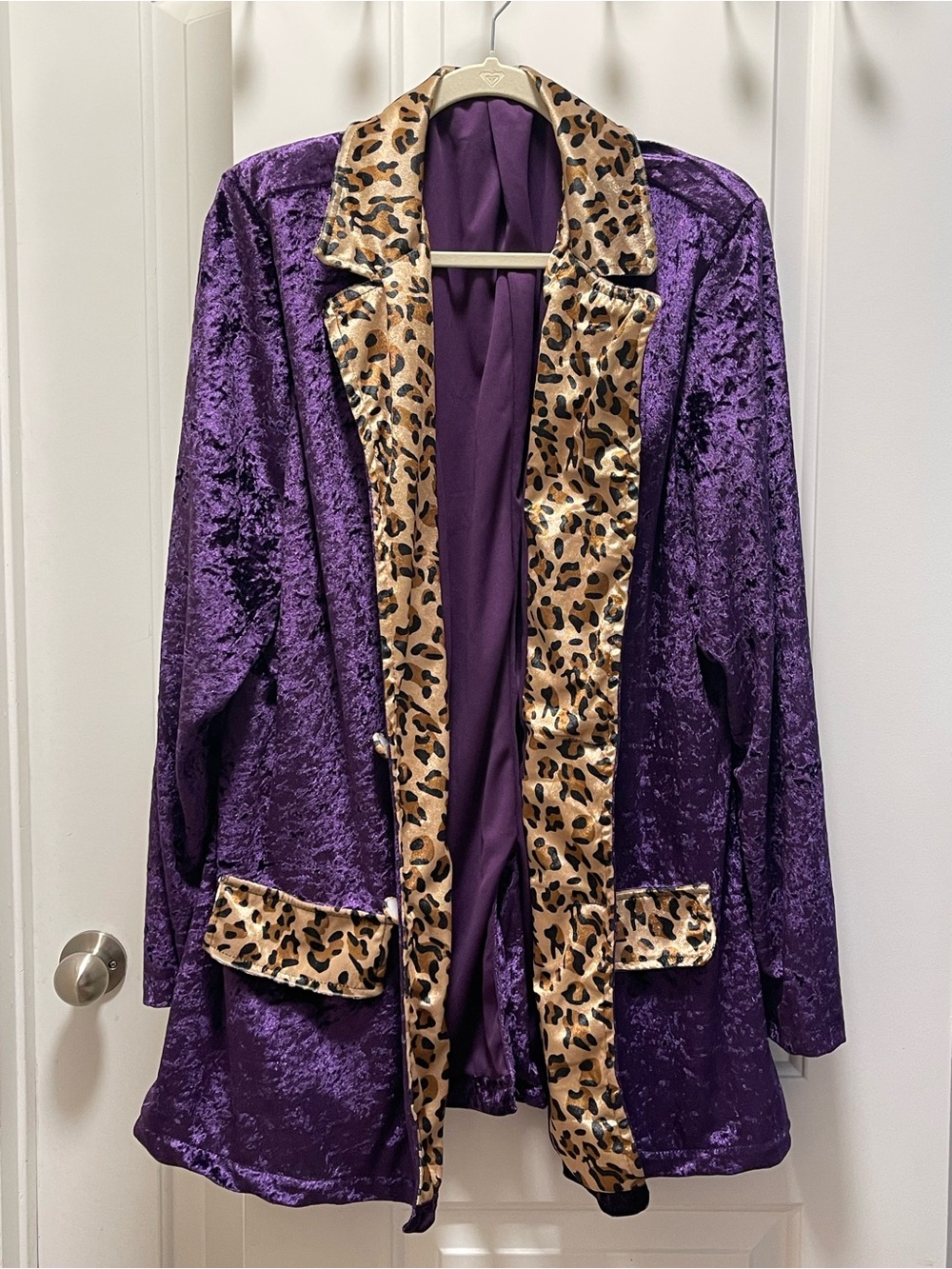 Spirit XXL Men’s Purple Velvet Leopard Pimp Costume Jacket Blazer Halloween